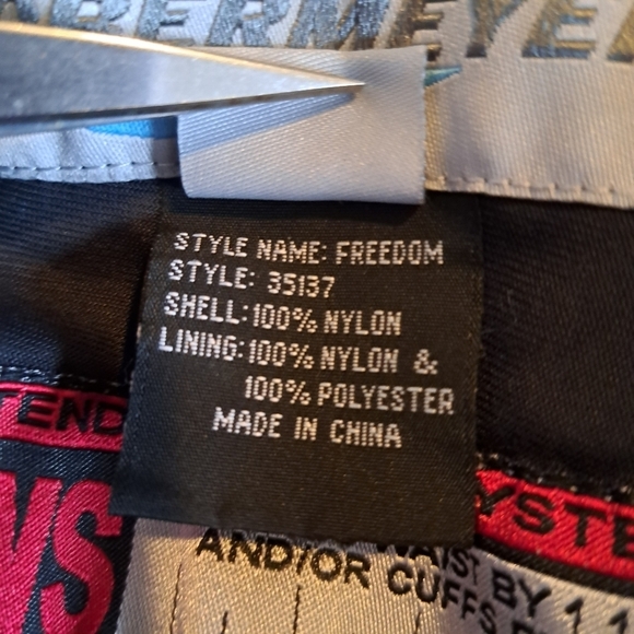 Obermeyer women's size 8 black snow pants with belt style # 35137 - Picture 7 of 9